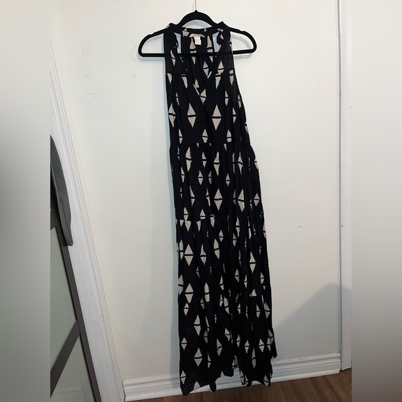 H&M Long Black and White Maxi Dress. Size 6 - Picture 2 of 5